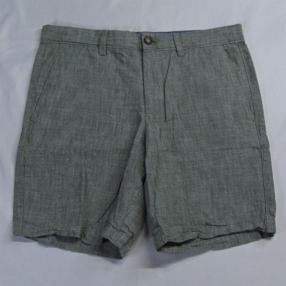 Banana Republic 30 x 9" Green Chambray Chino‎ Shorts - Picture 1 of 7